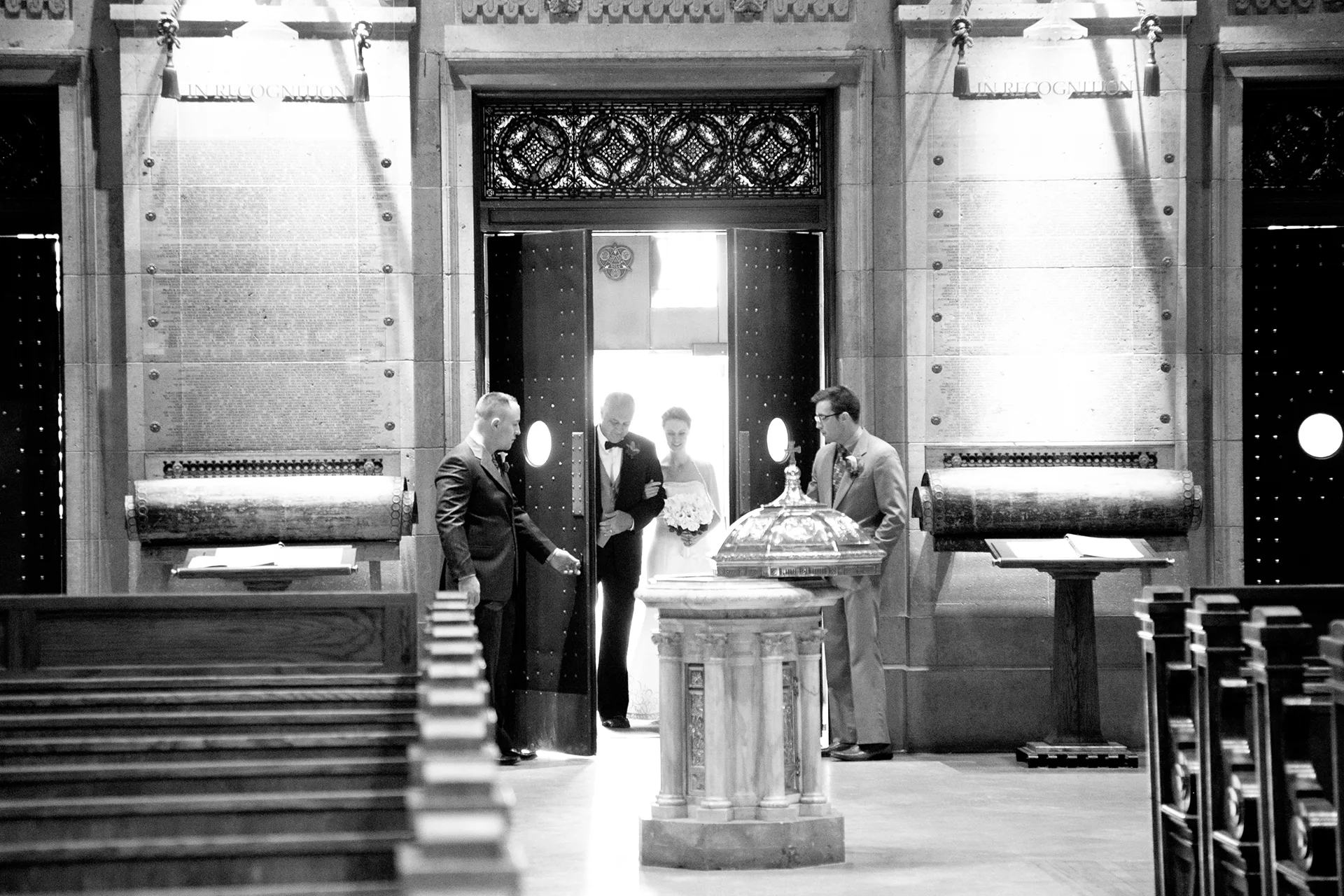 LaceHanky_Church_Wedding_0001.jpg