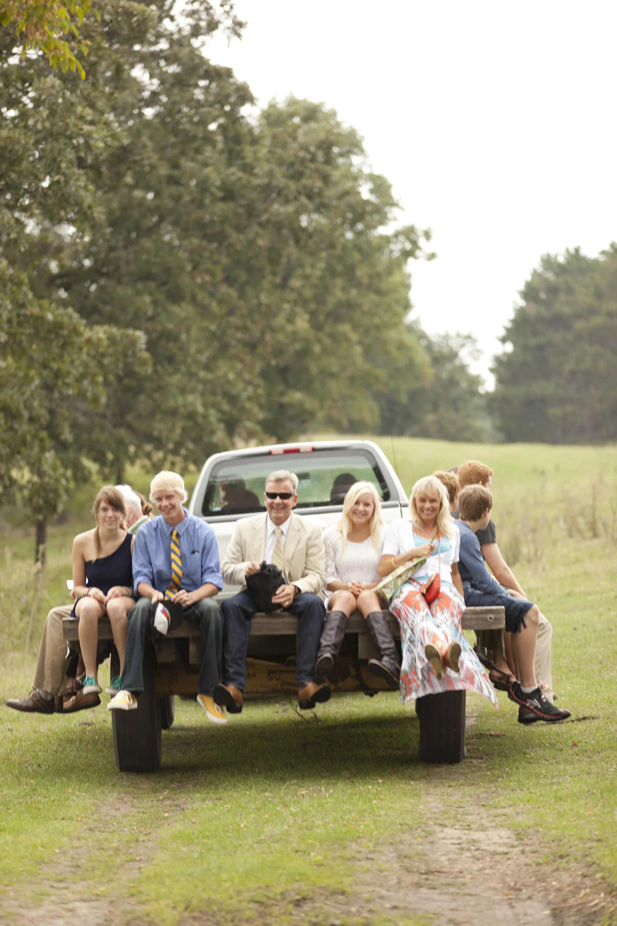 LaceHanky_Farm_Wedding_0002.jpg