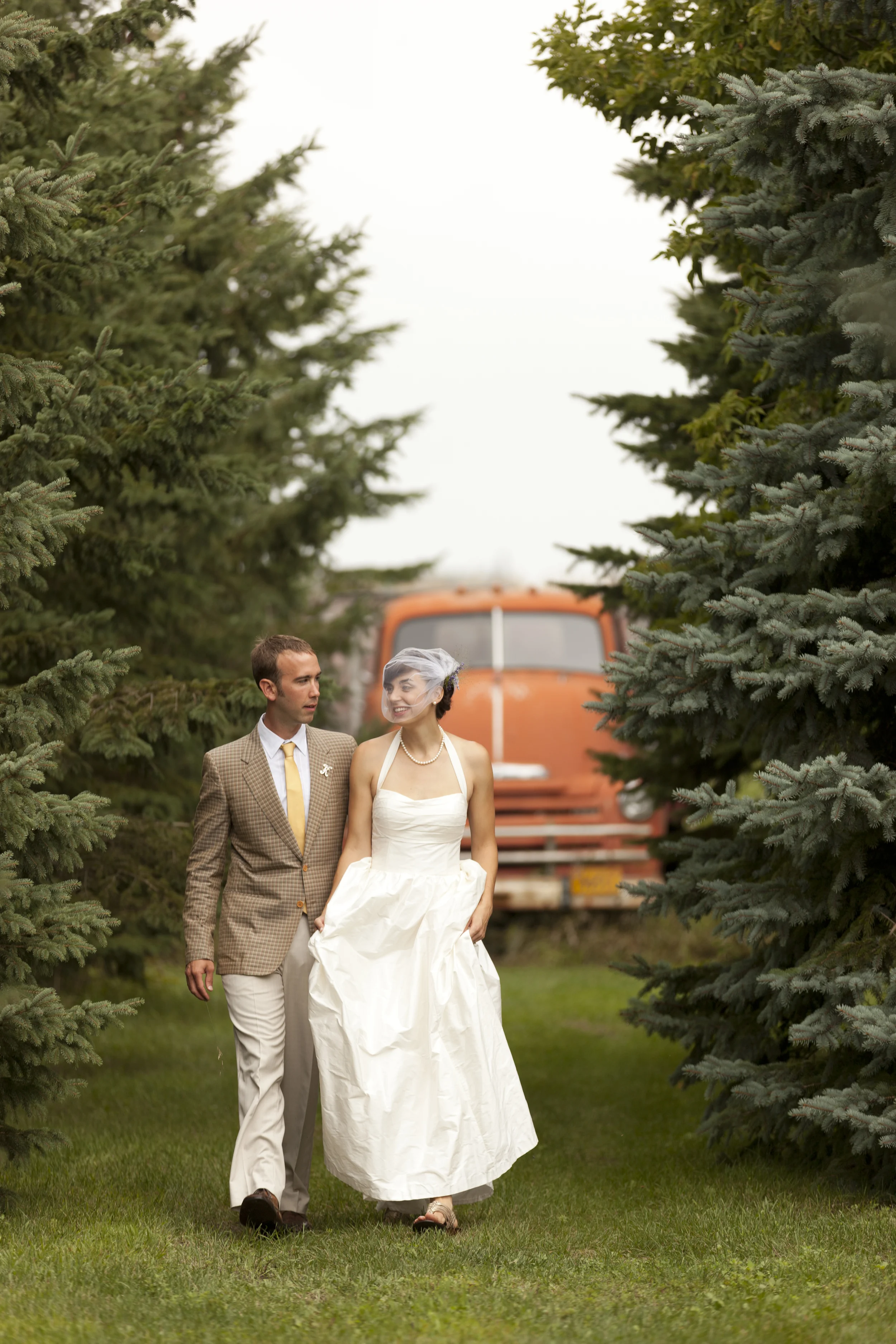 LaceHanky_Farm_Wedding_0012.jpg