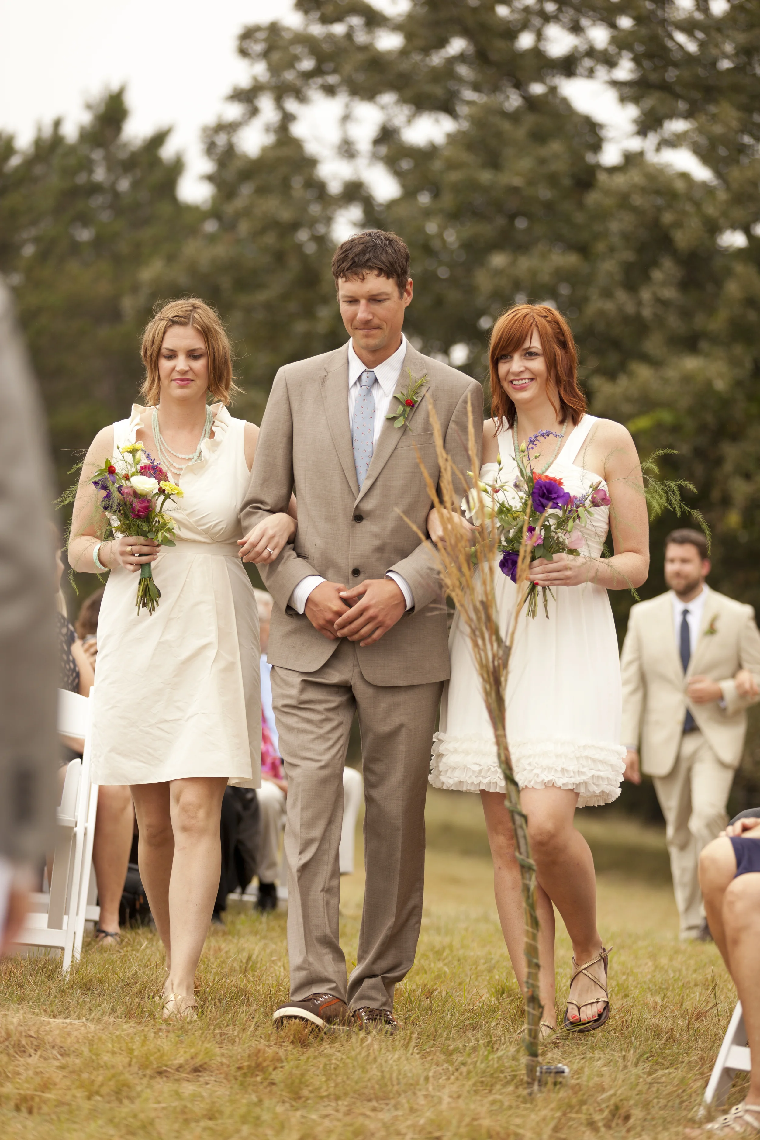 LaceHanky_Farm_Wedding_0021.jpg