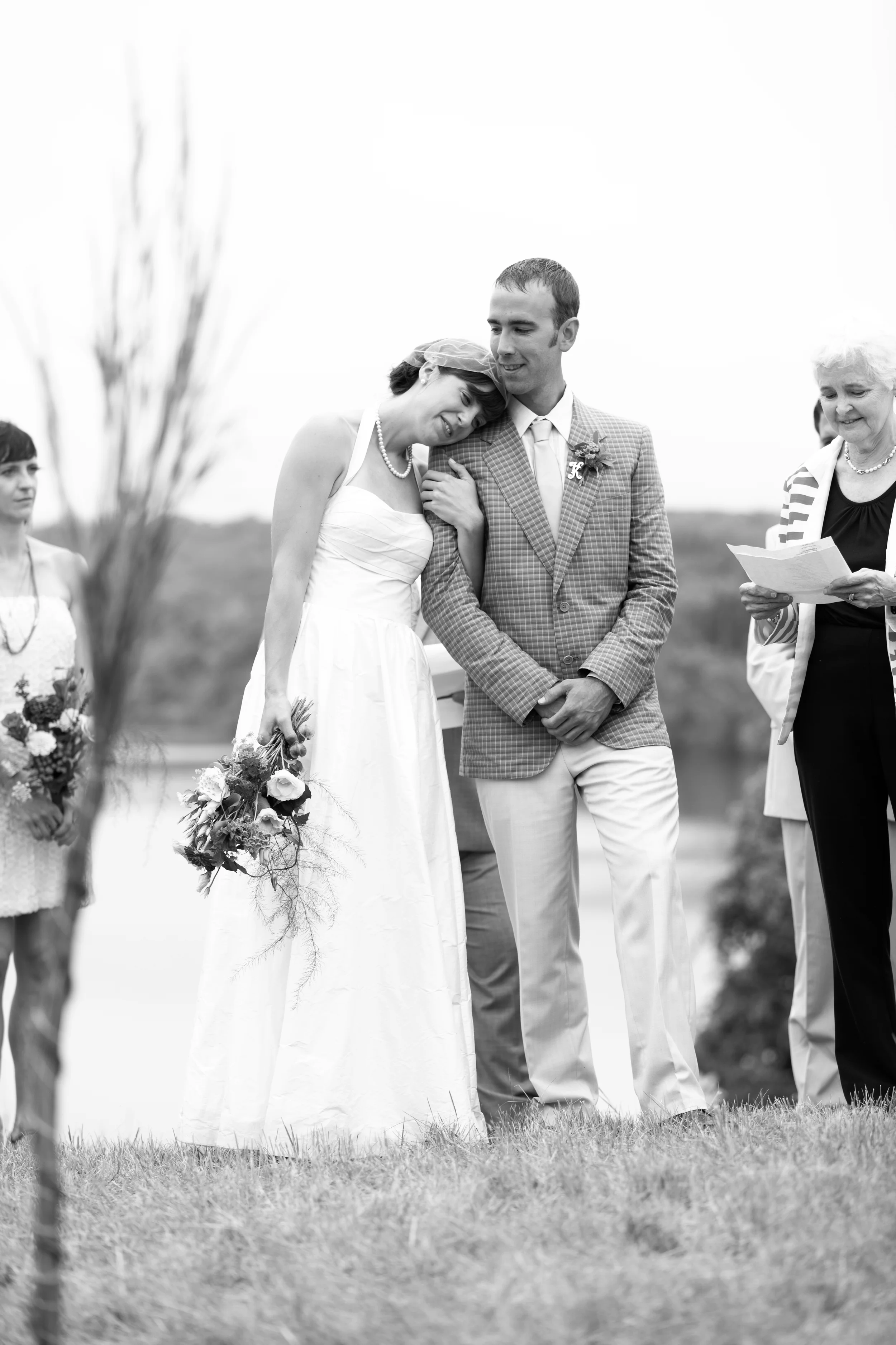 LaceHanky_Farm_Wedding_0026.jpg
