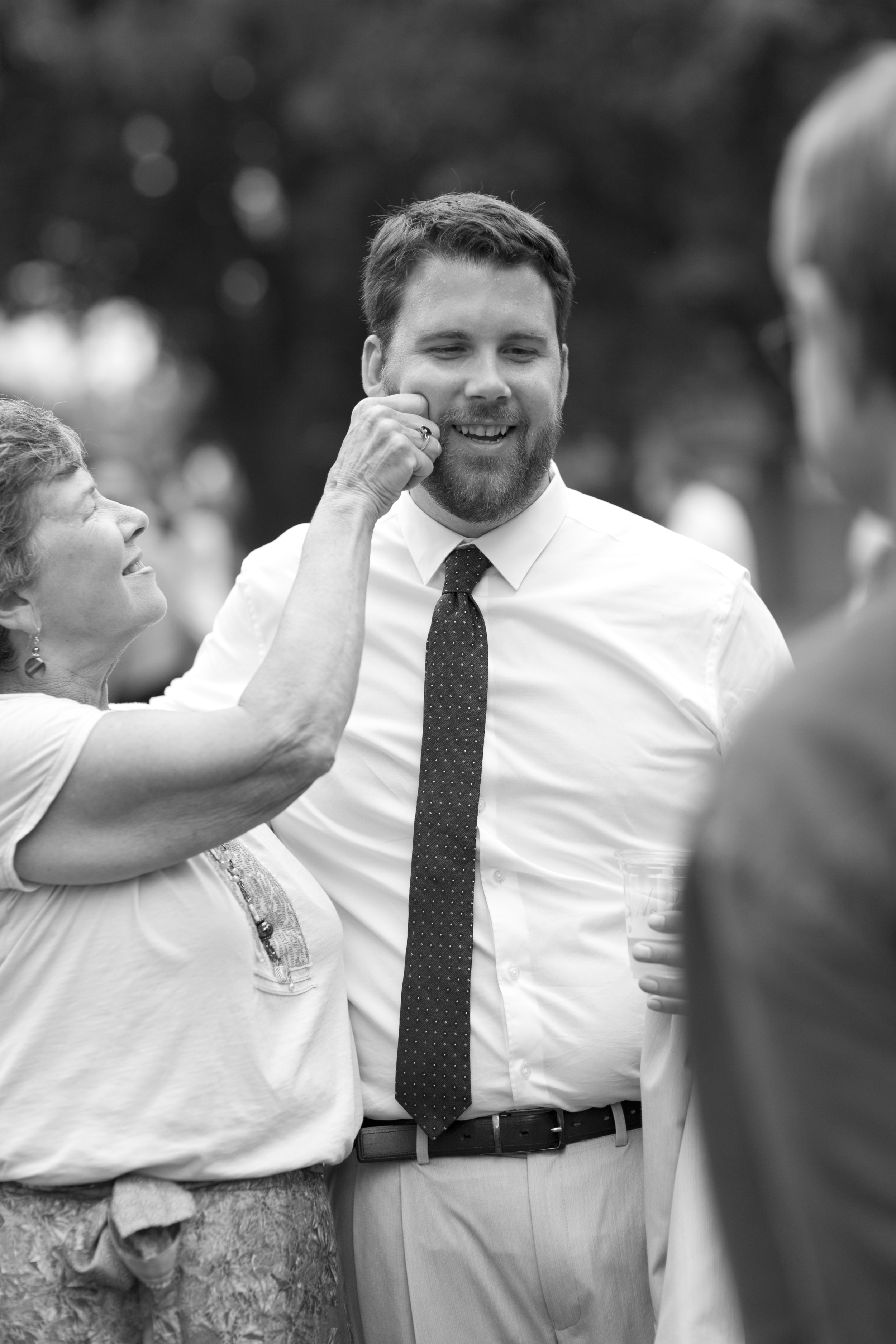 LaceHanky_Farm_Wedding_0032.jpg