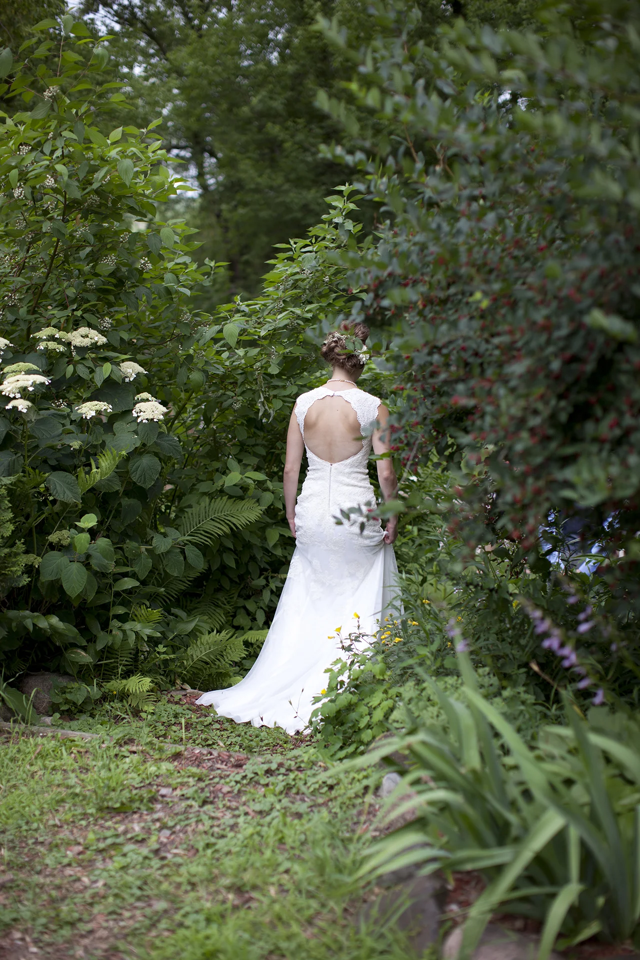 LaceHanky_Farm_Wedding_0064.jpg