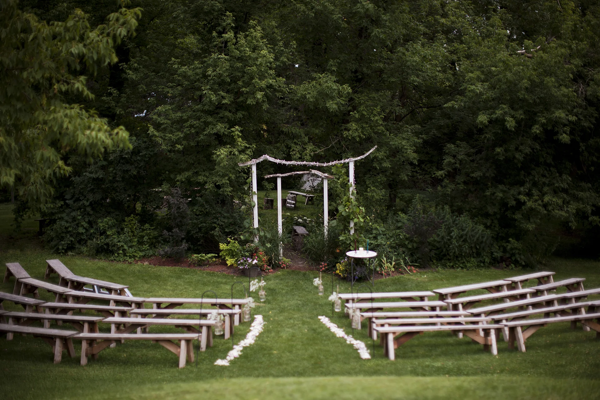 LaceHanky_Farm_Wedding_0081.jpg