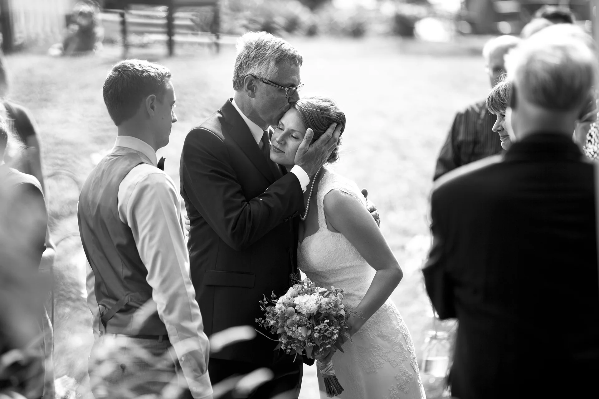 LaceHanky_Farm_Wedding_0086.jpg