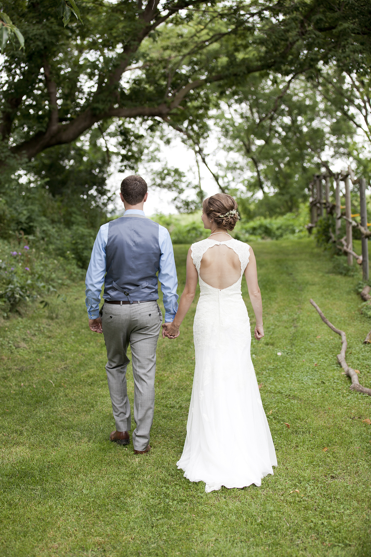 LaceHanky_Farm_Wedding_0092.jpg