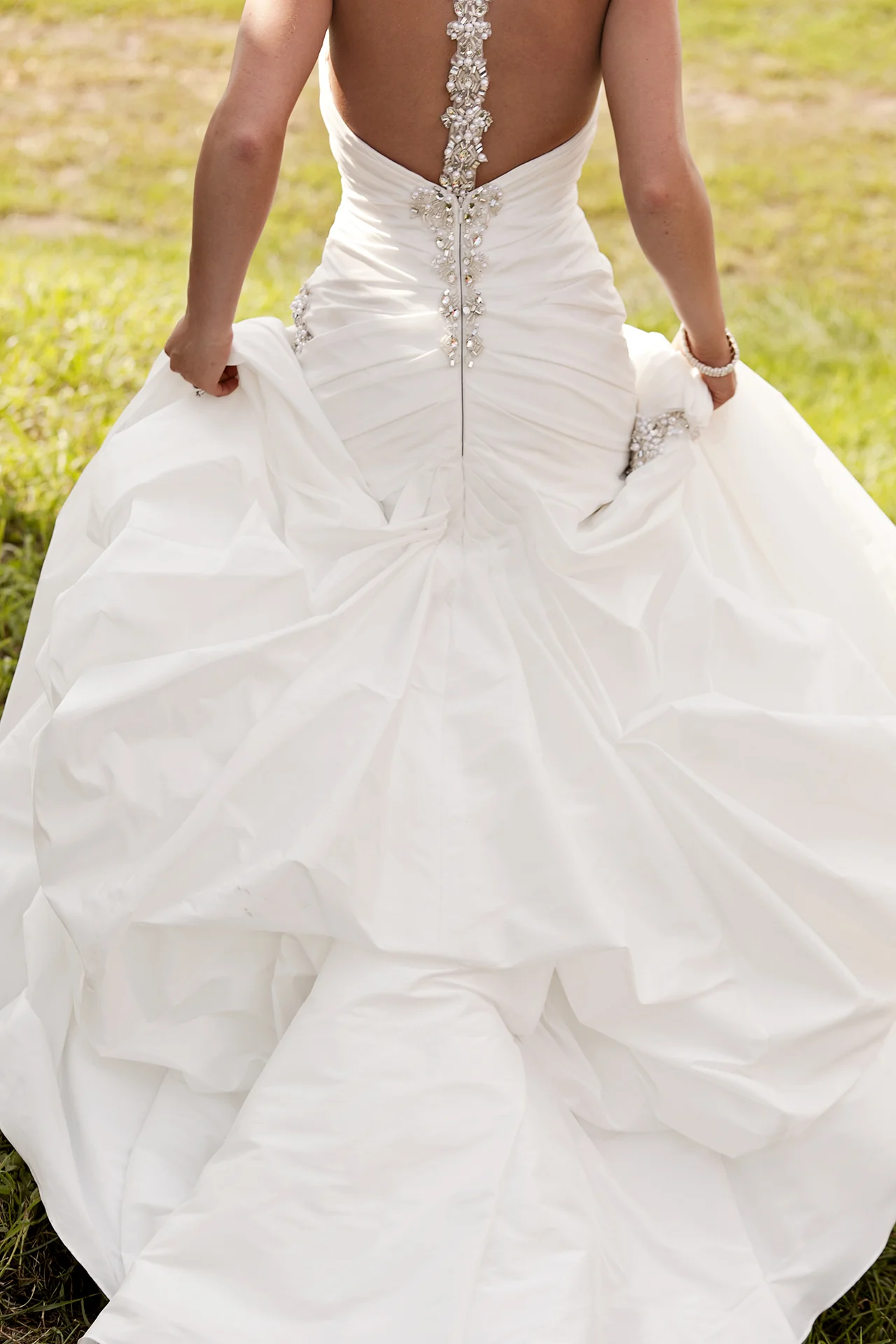 LaceHanky_Farm_Wedding_0115.jpg