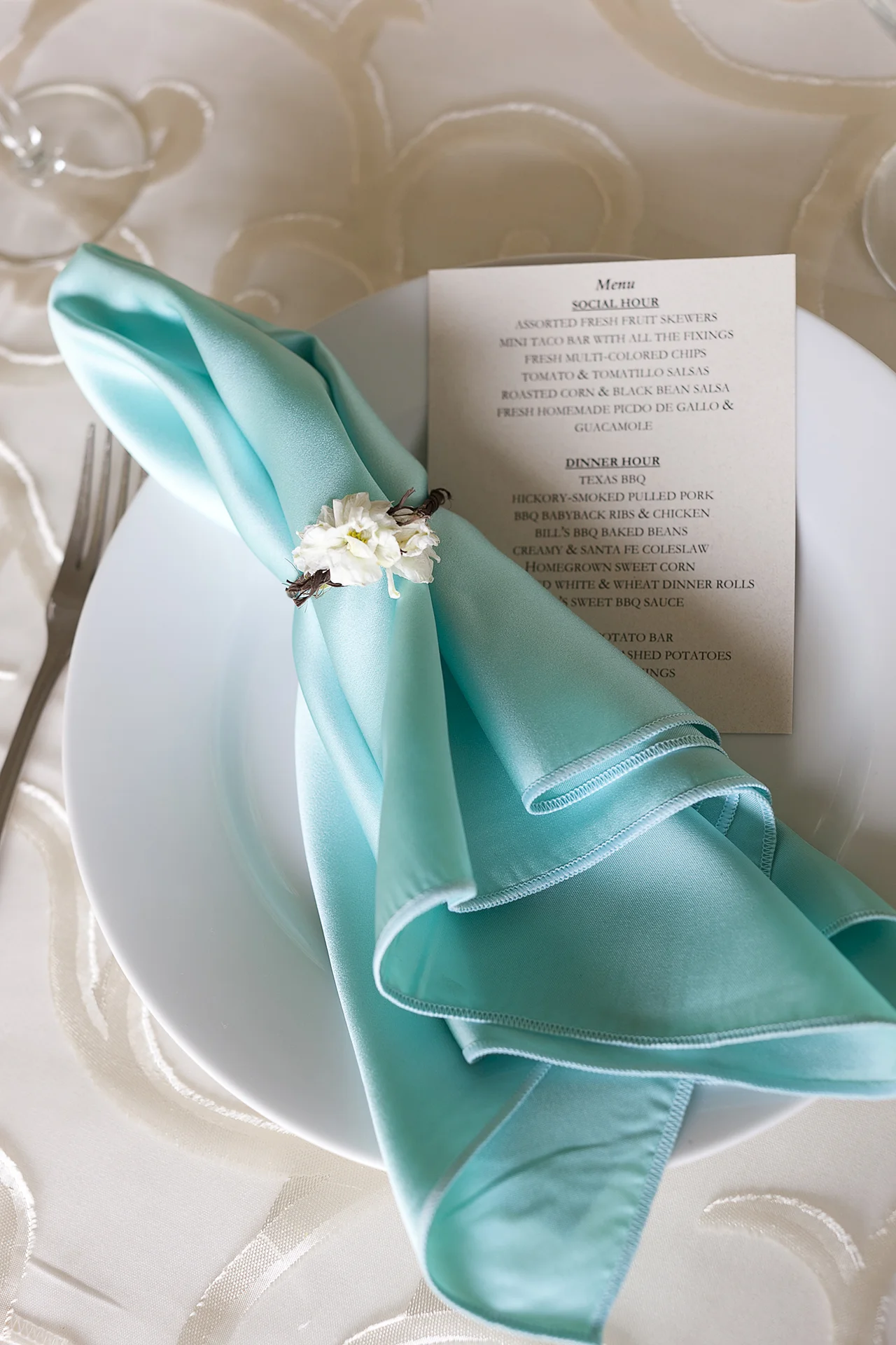 LaceHanky_Farm_Wedding_0135.jpg