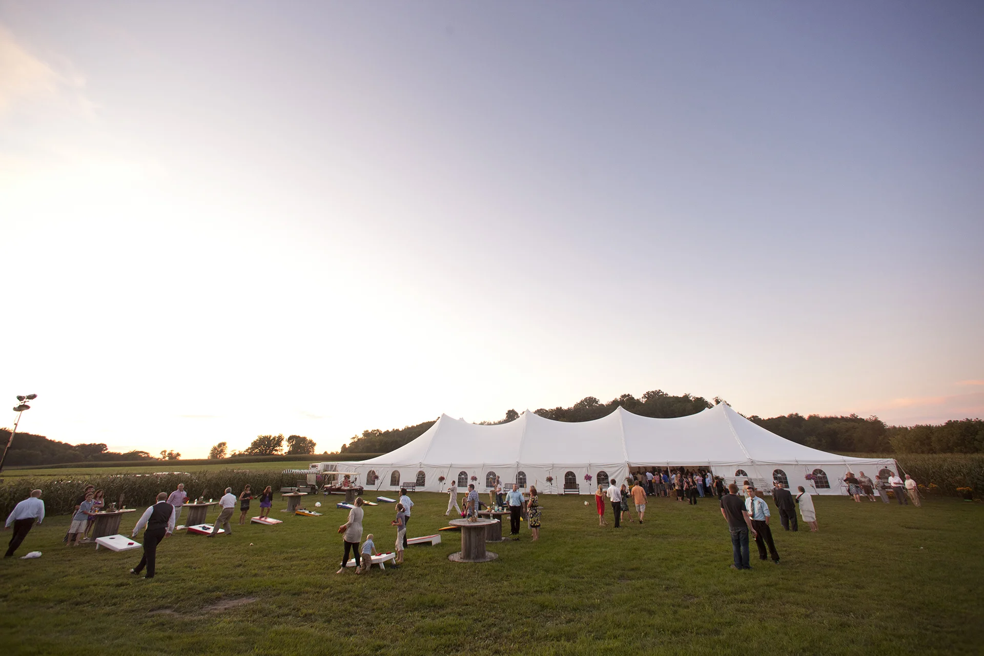 LaceHanky_Farm_Wedding_0140.jpg