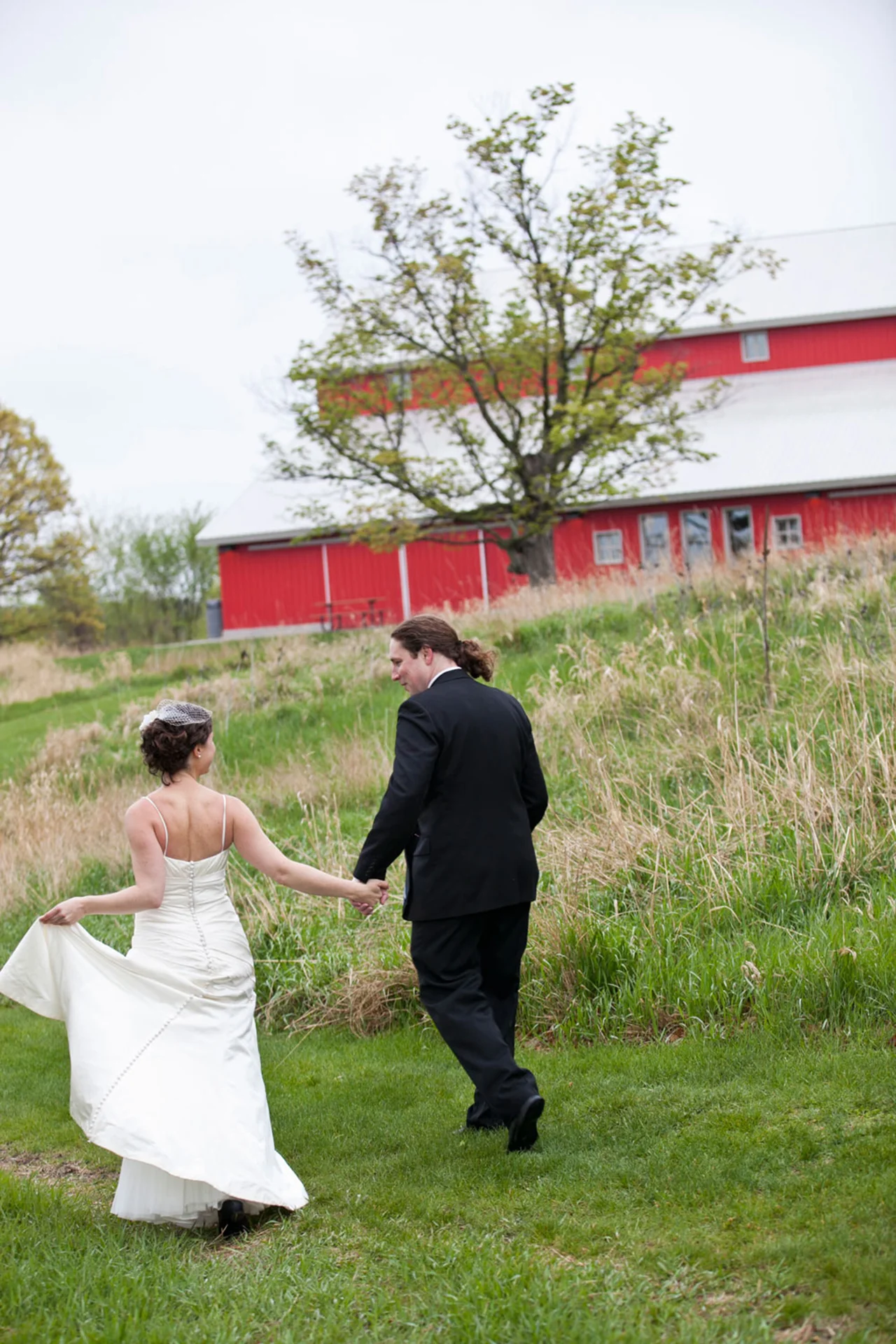 LaceHanky_Farm_Wedding_0193.jpg
