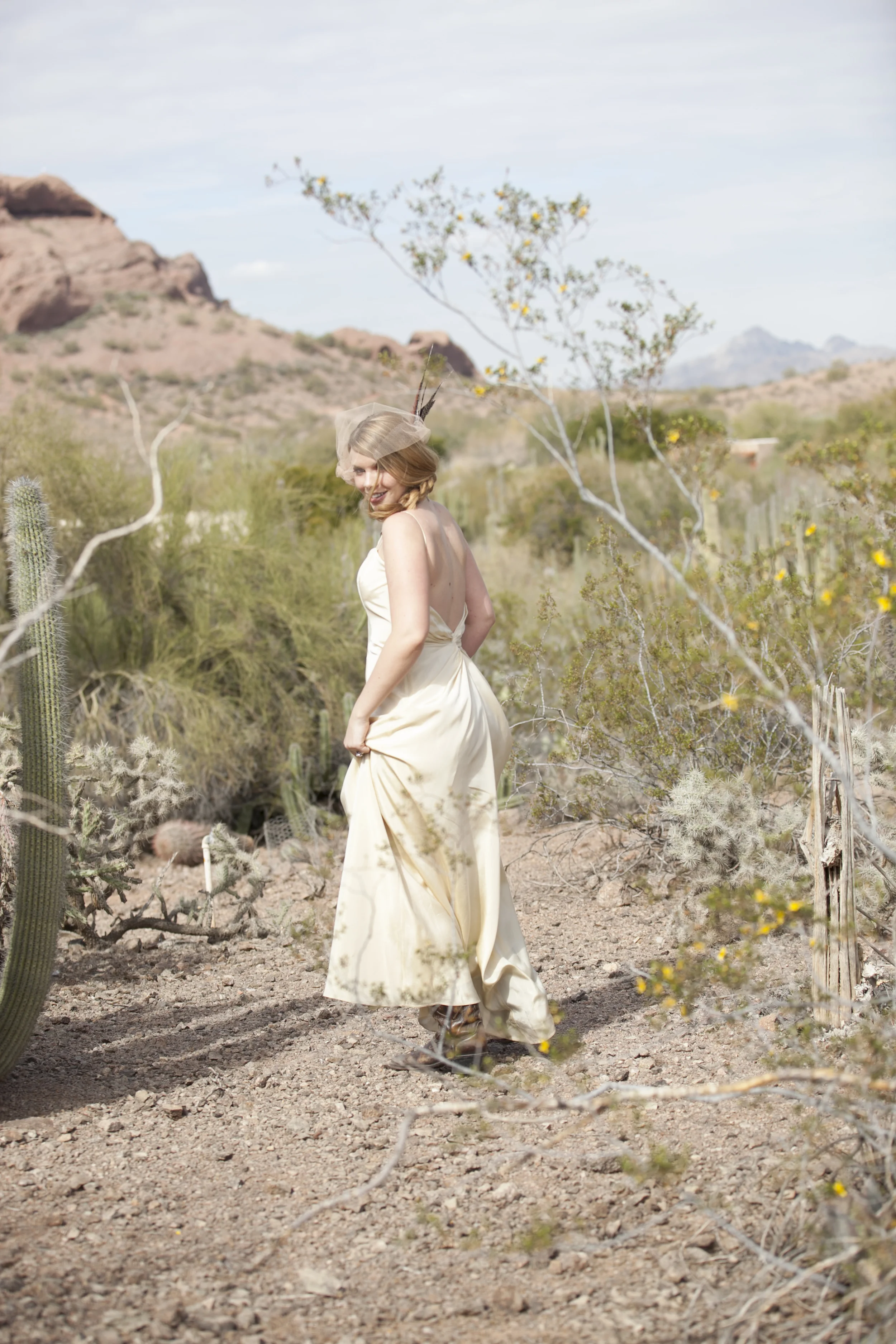LaceHanky_Desert_Wedding_0002.jpg