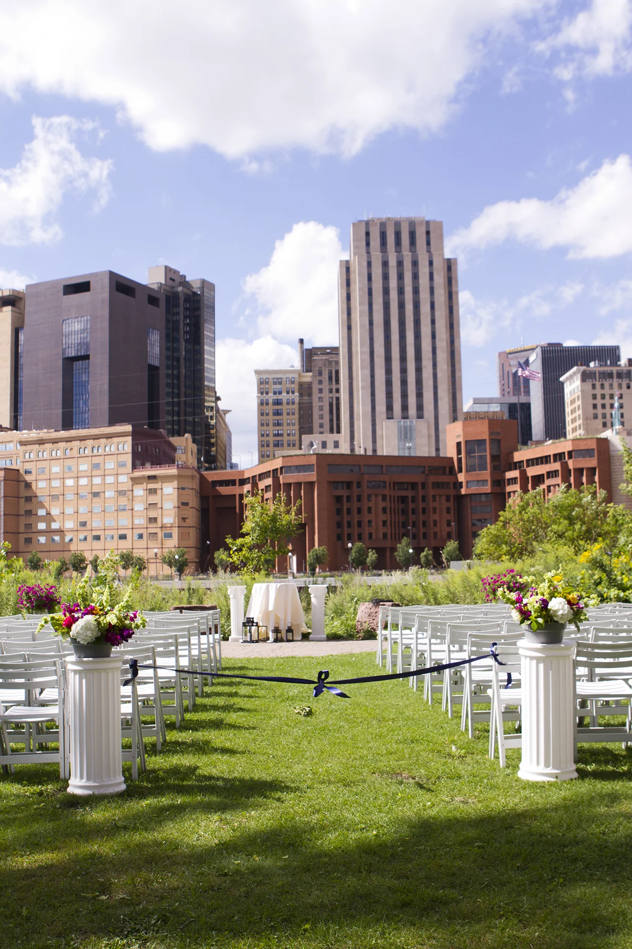LaceHanky_City_Wedding_0005.jpg