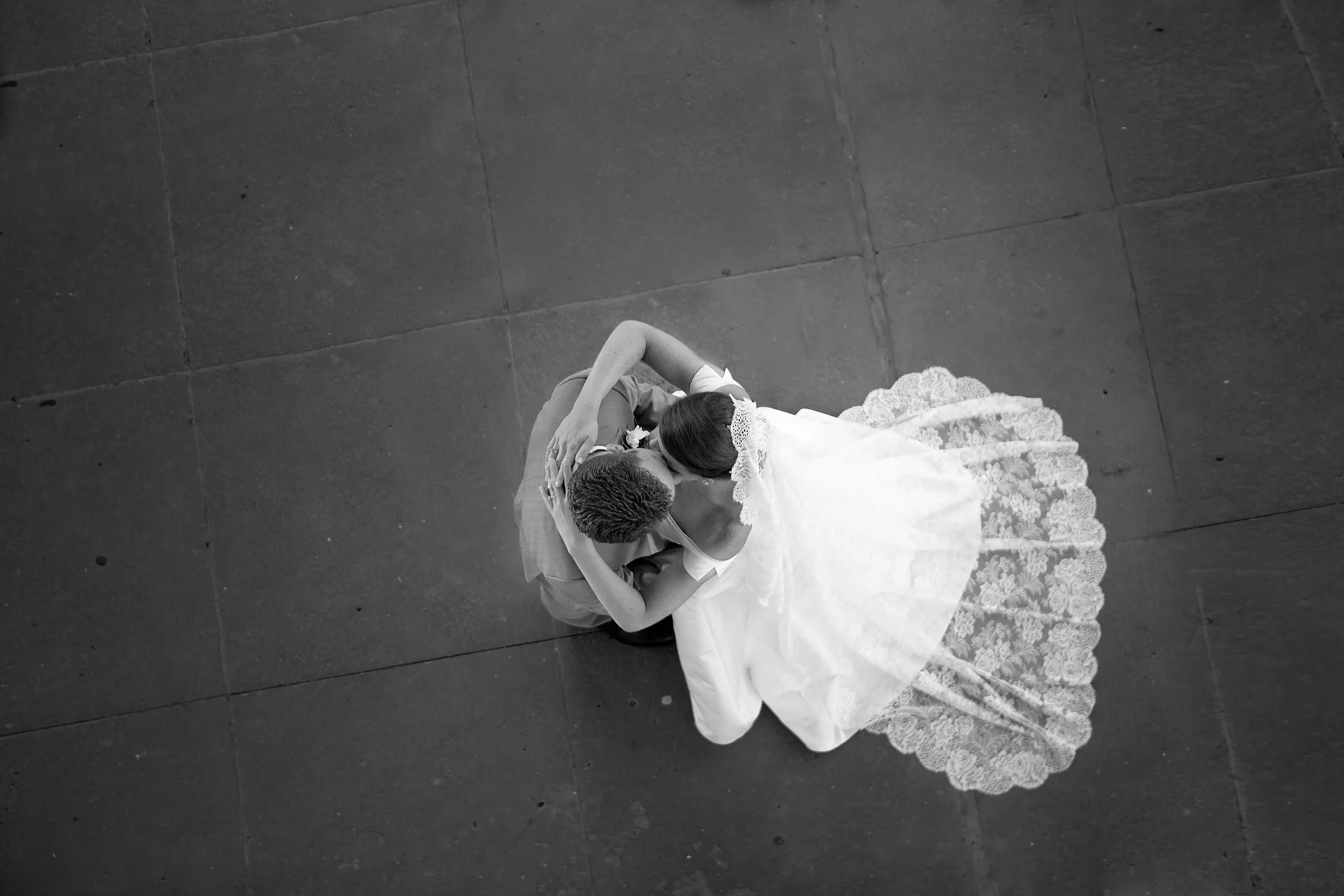 LaceHanky_City_Wedding_0015.jpg