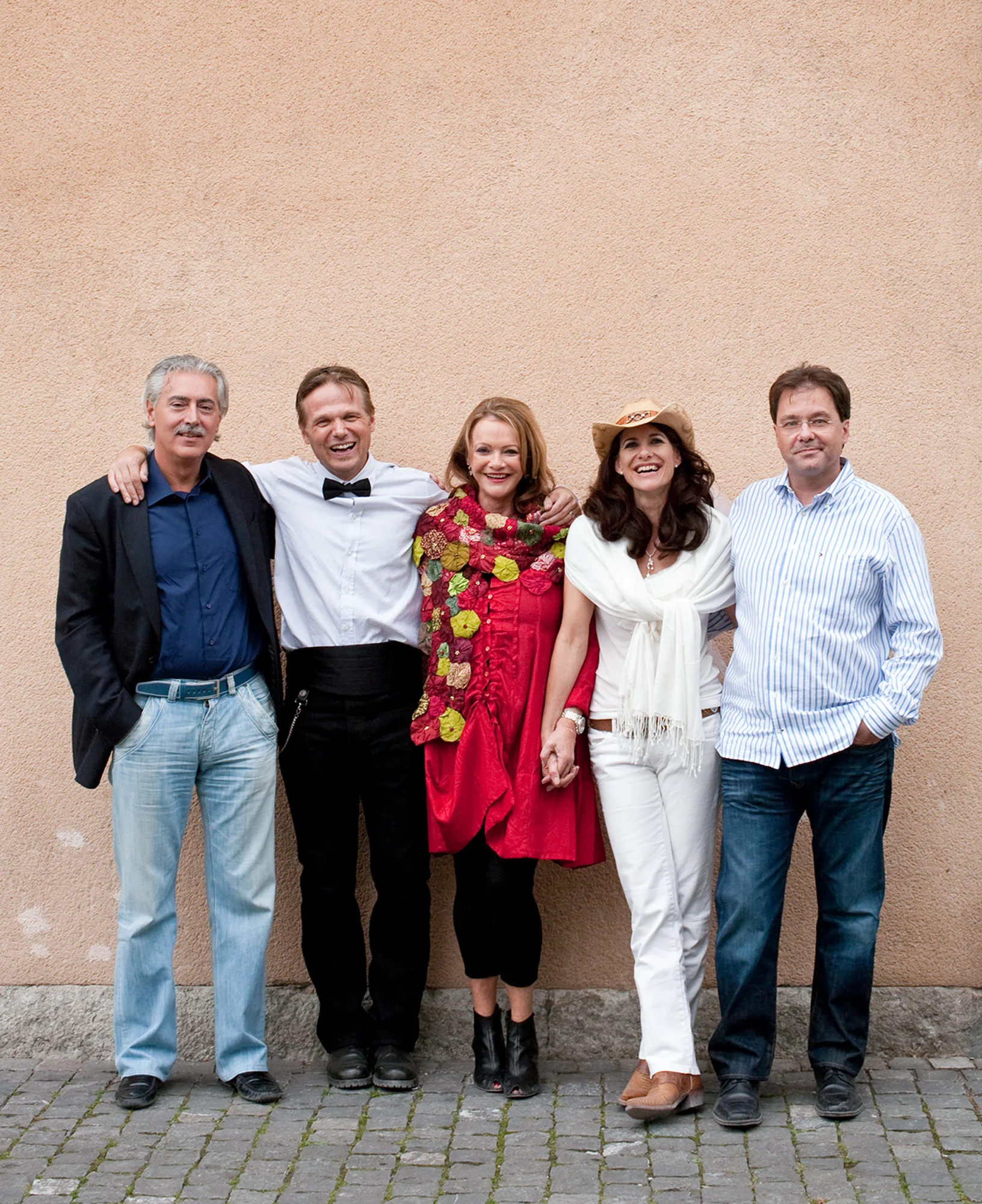 LaceHanky_SwitzerlandWedding_11.jpg