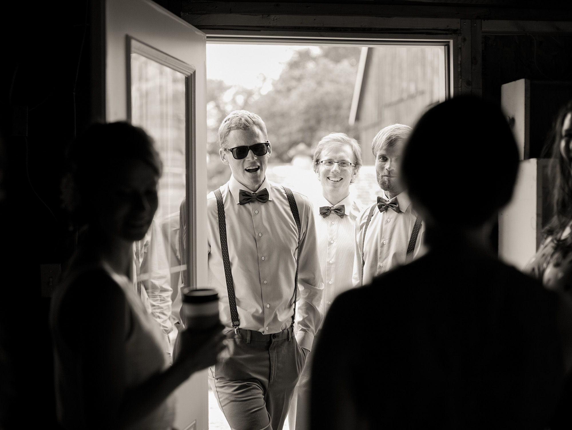 LaceHanky_Farm_Wedding_0053.jpg