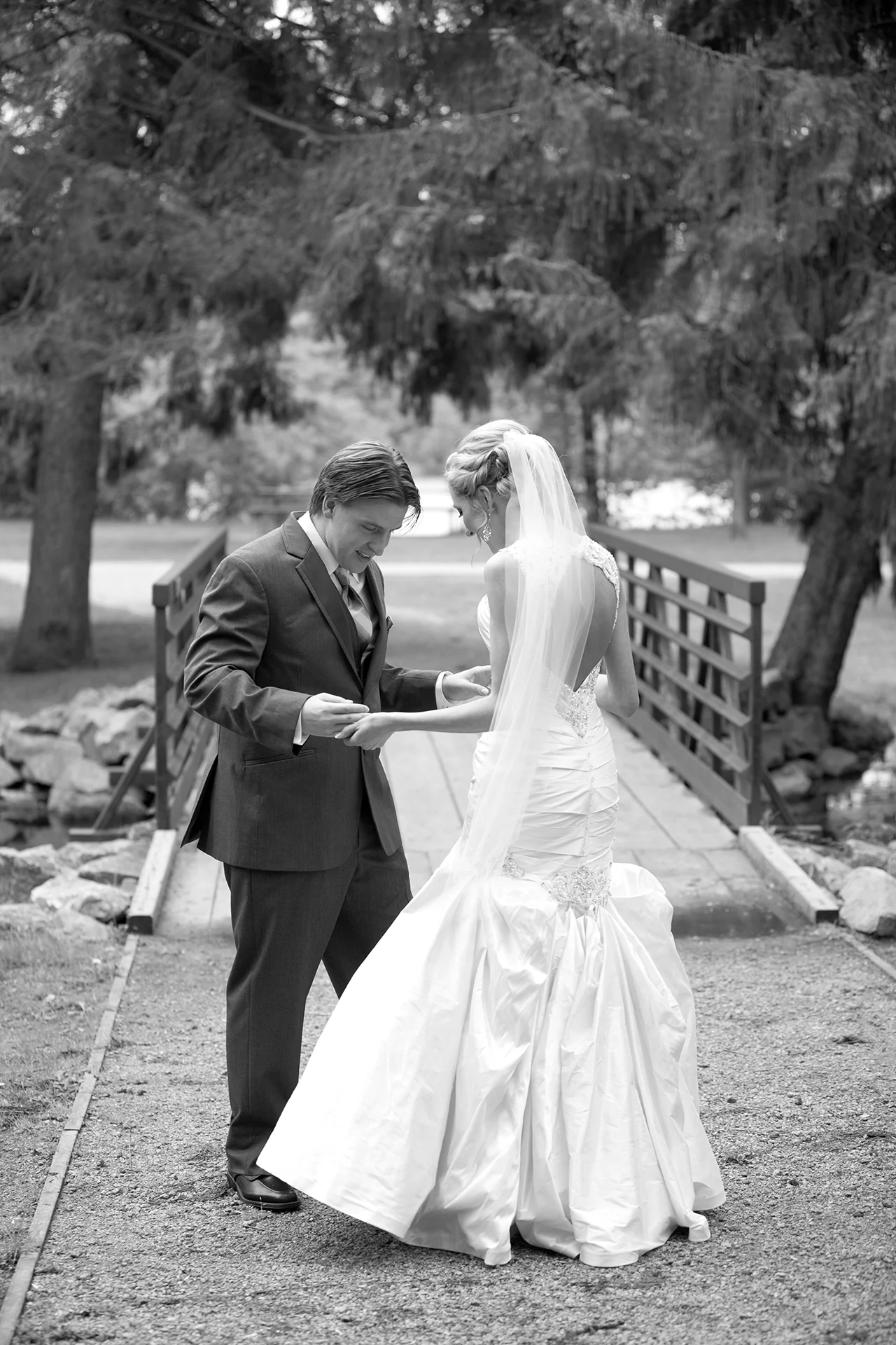 LaceHanky_SummerWeddings_037.jpg