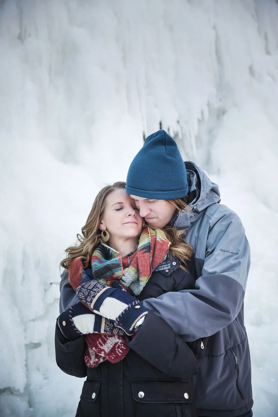 Dangerous_Man_Engagement_Shoot_LaceHanky_0017.jpg