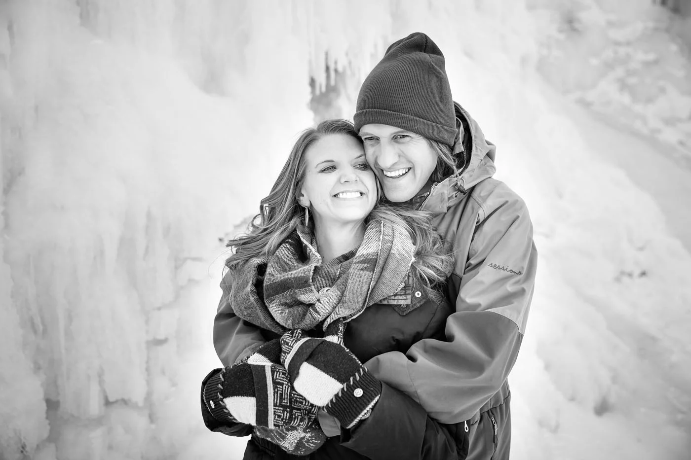 Dangerous_Man_Engagement_Shoot_LaceHanky_0018.jpg