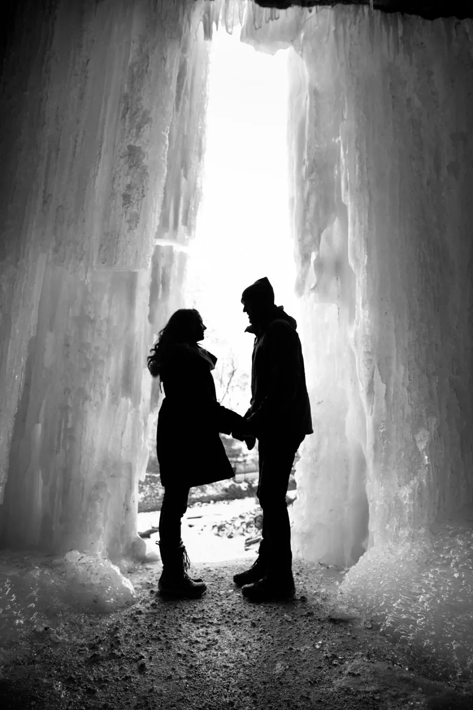 Dangerous_Man_Engagement_Shoot_LaceHanky_0022.jpg