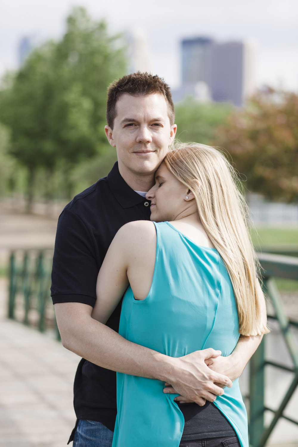 _LaceHanky_Minneapolis_EngagementPhotos_011.jpg