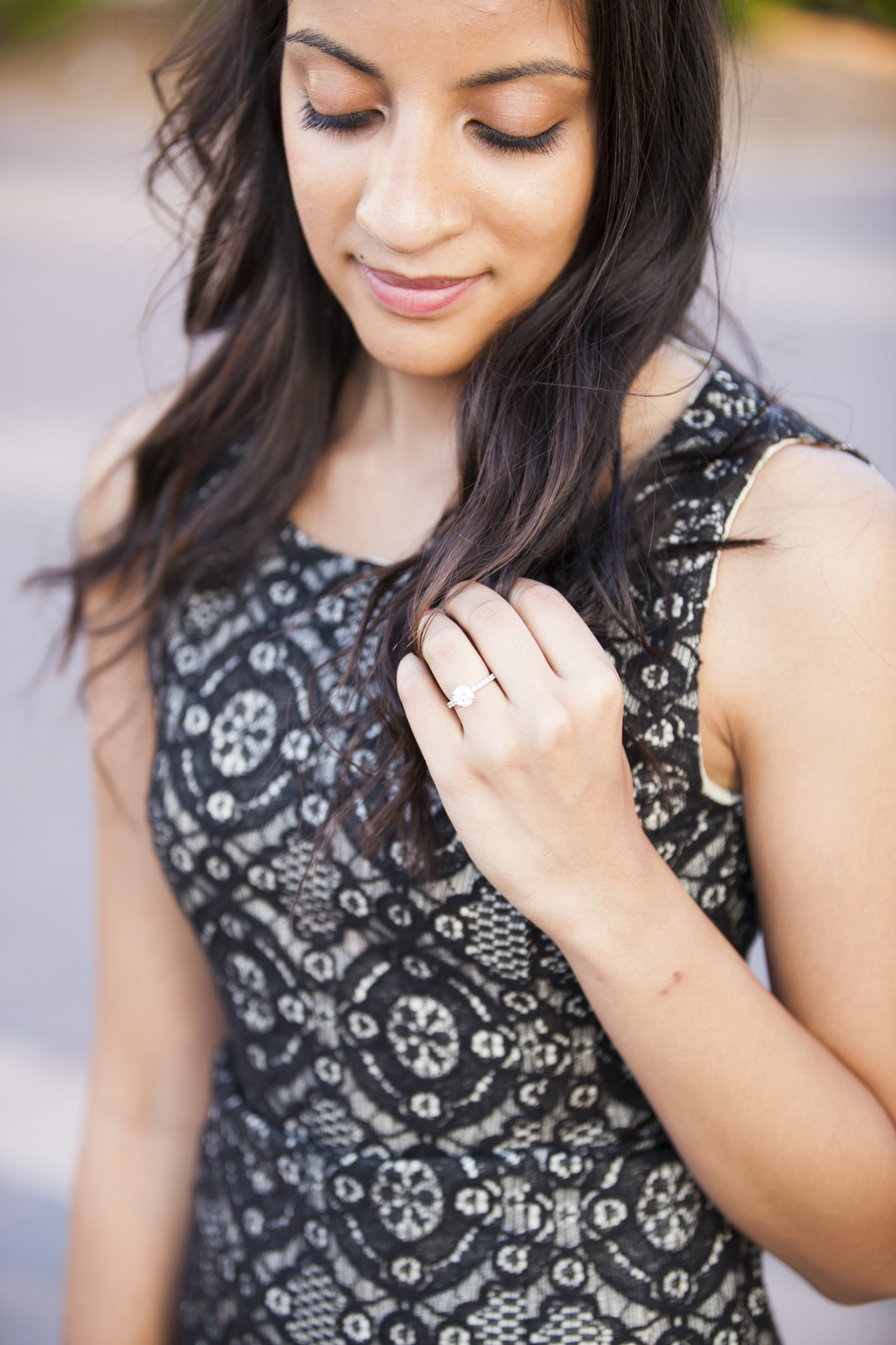 centennial_lake_edina_engagement_12.jpg