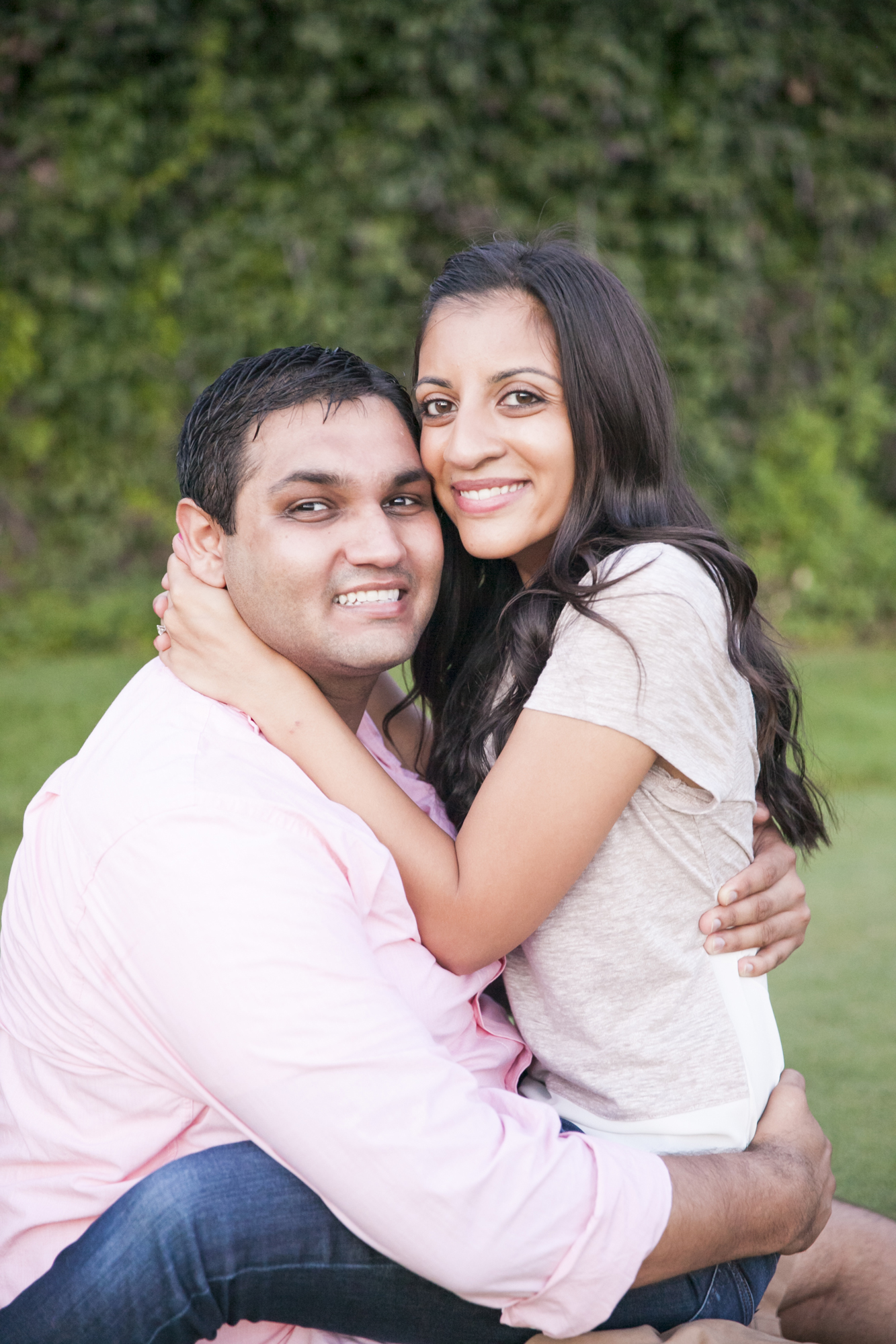 centennial_lake_edina_engagement_13.jpg