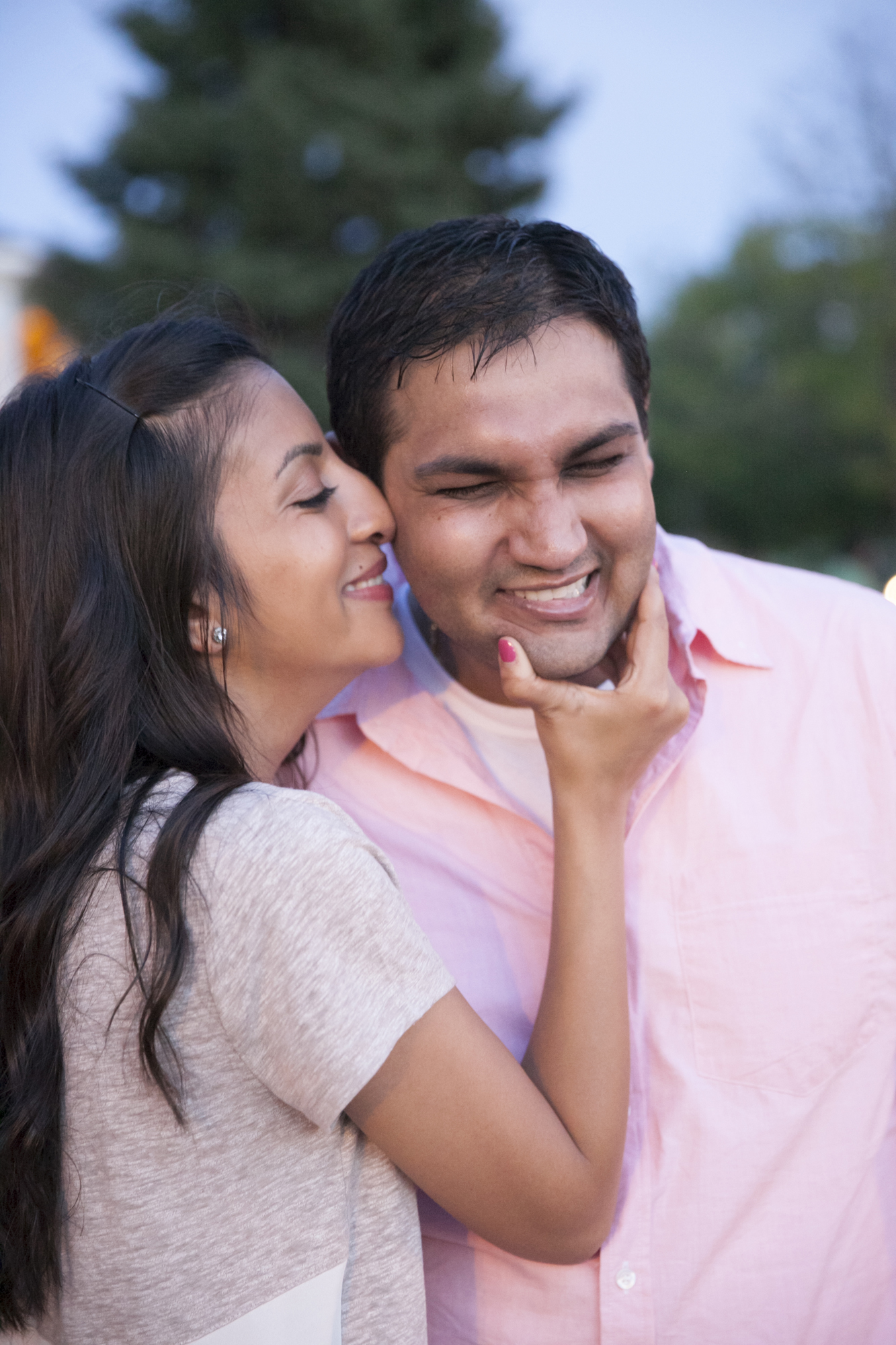 centennial_lake_edina_engagement_22.jpg