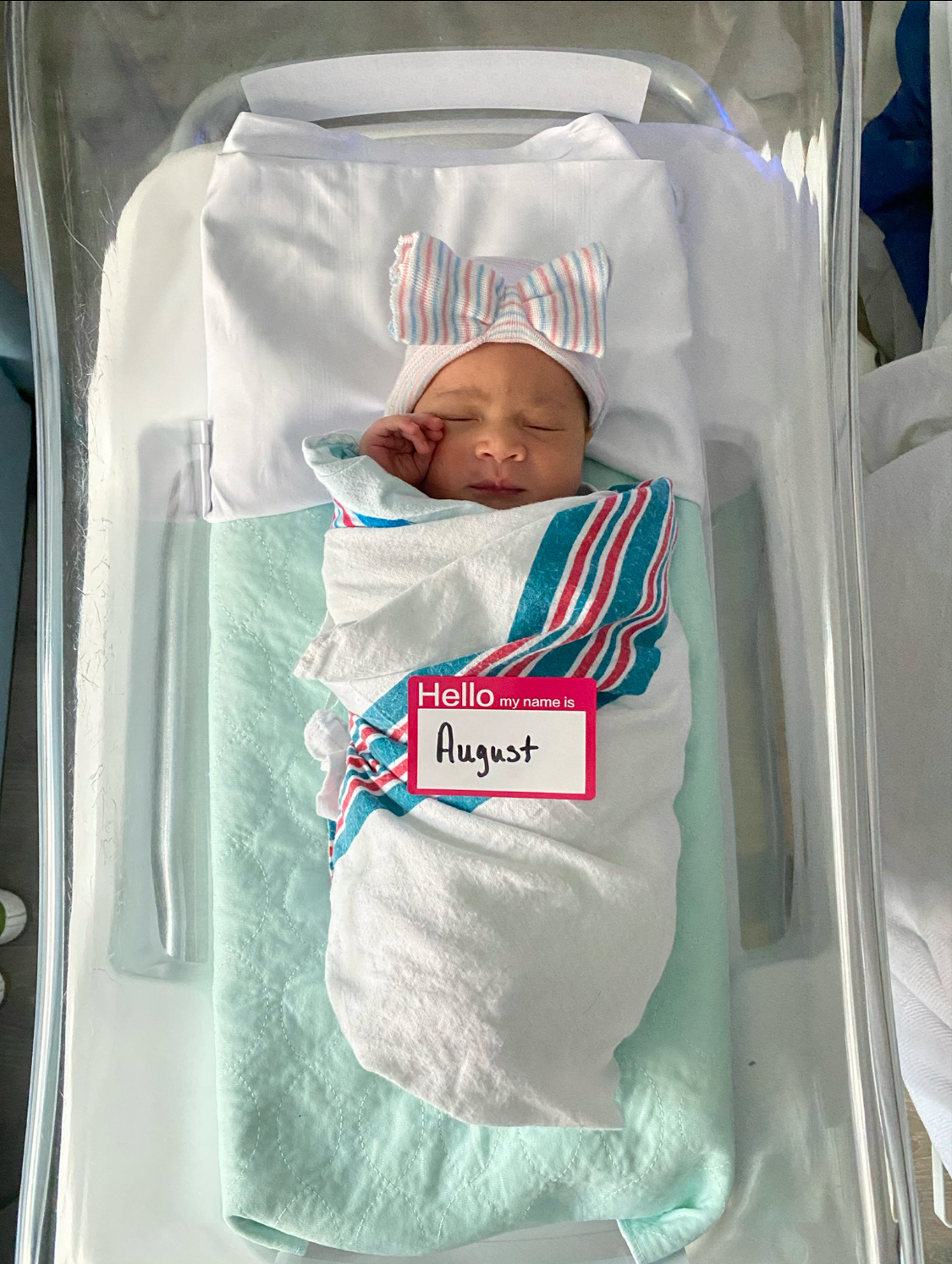  “Hello. My name is August.” 