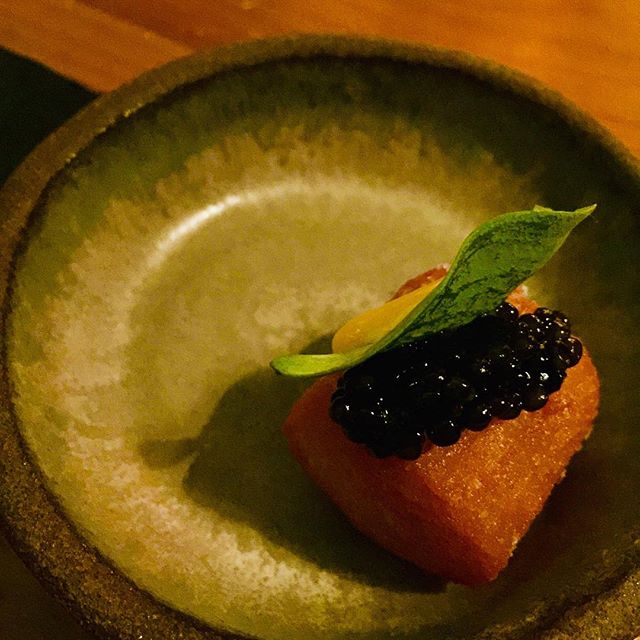 Feeling fancy with an old fave (tater tot) topped a new fave (caviar) ... perfect pairing? Who knew! 
Thank you @thelindenroom .
.
.
#moreplease #tatertot #caviar #lindenroom #sfeats #sanfrancisco #savorandsnap #perfection