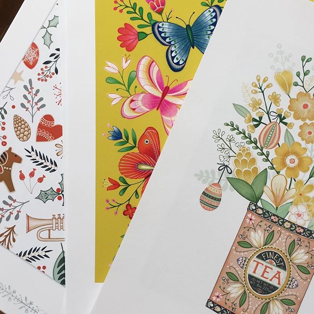 Printing out lots of portfolio prints ready for @blueprintshows where I will be showing at show 2! Link in my profile #blueprintshow #blueprintshow2 #surfacepattern #illustration #design #artlicensing #art #createeveryday #harrietmellor