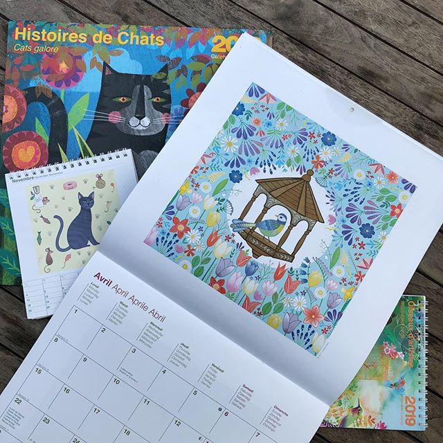 Lovely samples of two 2019 calendars featuring my work by &Eacute;ditions du D&eacute;sastre. Illustrated birds (April) and Cats galore (November)