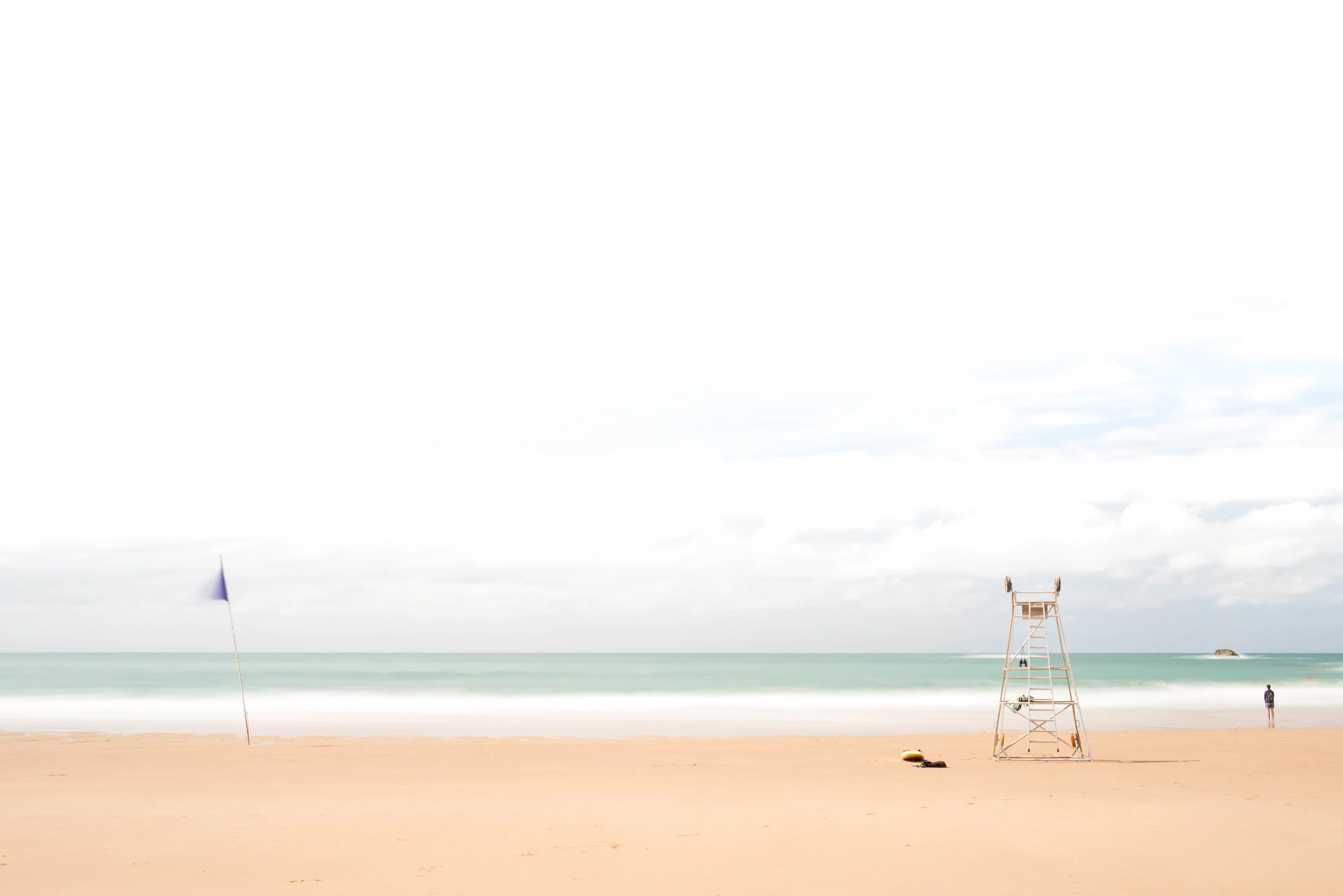 Nick_Horan_Biarritz_Empty_nest.jpg