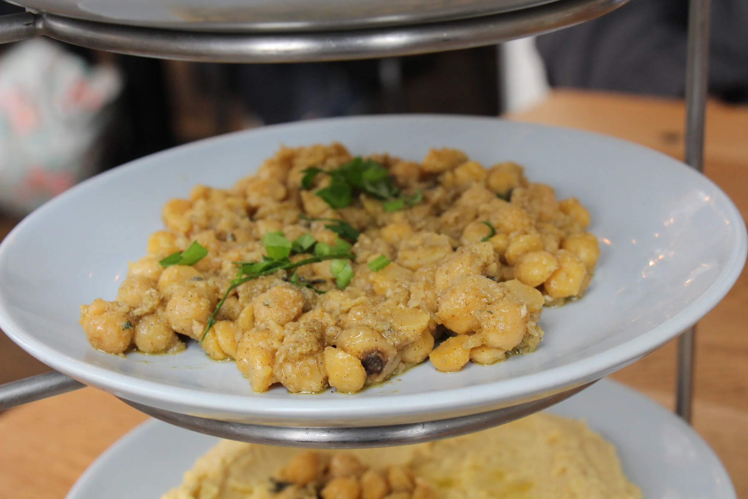 Revithia - chickpeas with herbs, olive oil and lemon