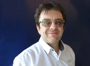Paul Devlin - Service Reception Tel: 015394 41317 Email