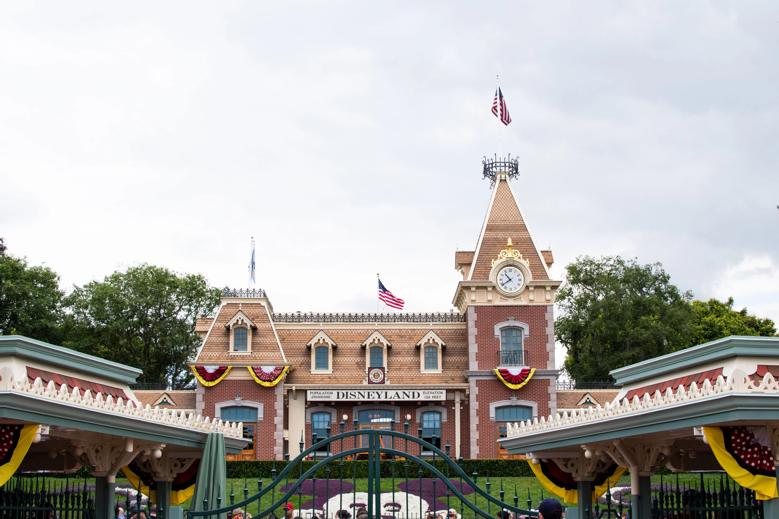 disneyland 1.jpg