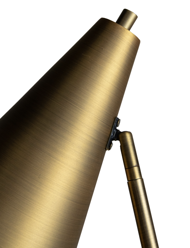 Henley-Desk-Lamp-02.png