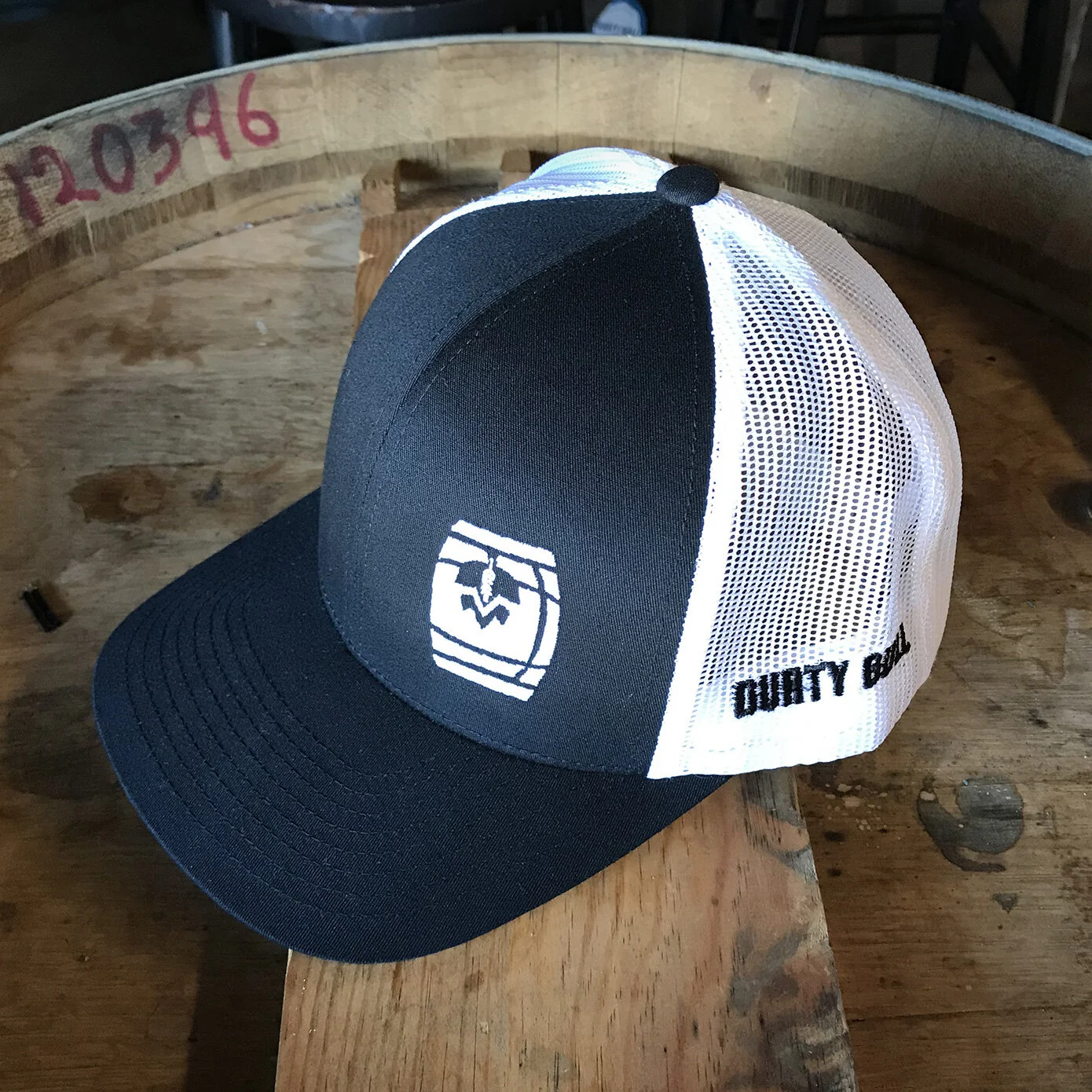 Black Trucker Hat Durty Bull
