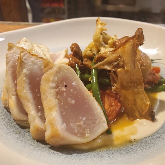 Holy smokes!  Check out this seasonal rotating fish dish @stoicandgenuine with cauliflower puree, haricot vert, oven dried tomatoes, roasted cauliflower, plus oyster and chanterelle mushrooms from us!  #denverchefs #5280eats #farmtotable #finedining 