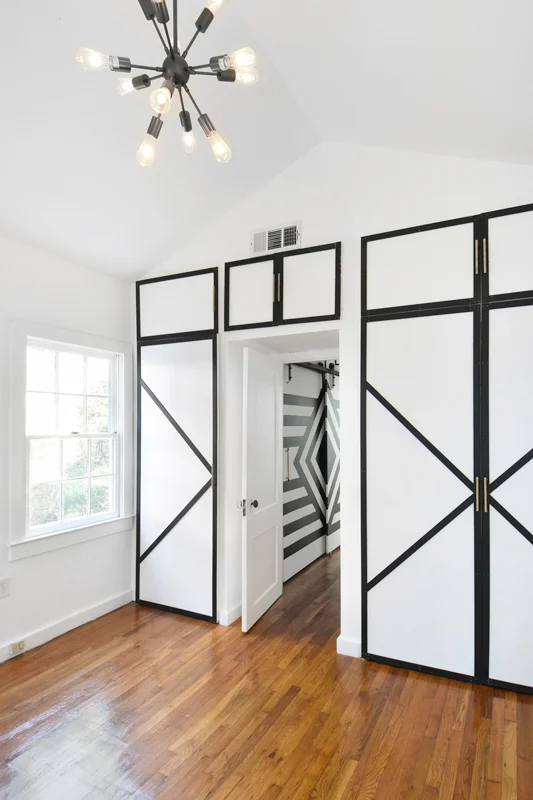 Closet_Chandelier.jpg