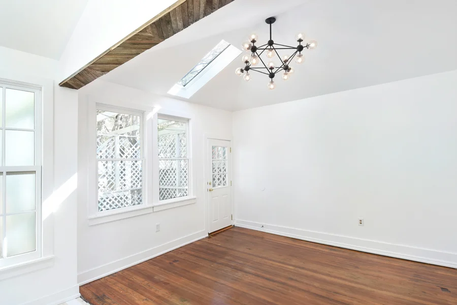 LivingRoom.jpg