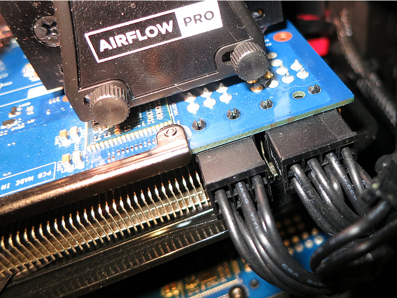 Here you have both the 6-pin and 8-pin connected right to the graphics card