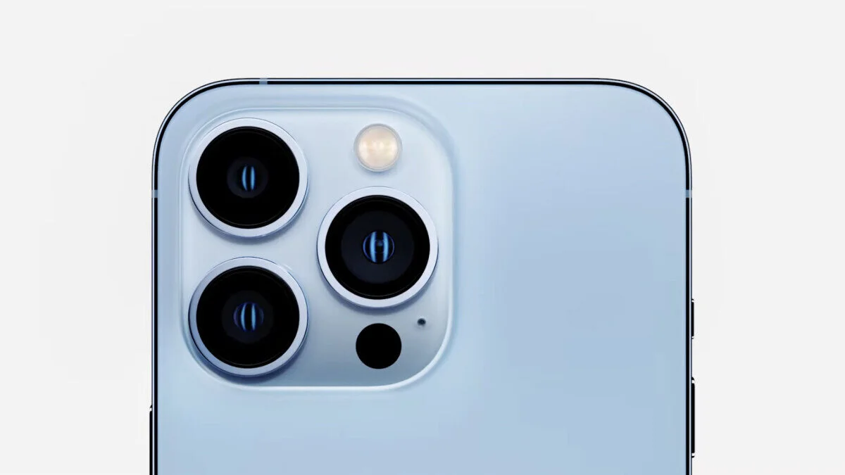 Hardware Breakdown Presents: The iPhone 13 Pro Camera