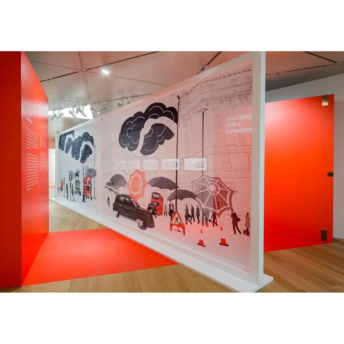 An exhibition view at Pearl Art Museum, Shanghai in 2018. It was a group show: Reading and Walking: Louis Vuitton Travel Book
----
Great to see my work printed on large scale❤️
They had a beautiful drawing cabinet displaying limited edition of my boo