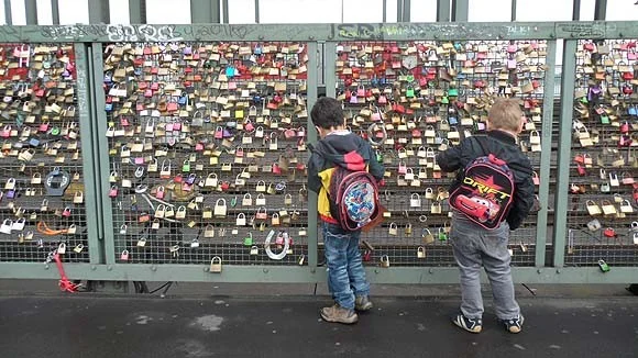 locks-of-love-cologne-3