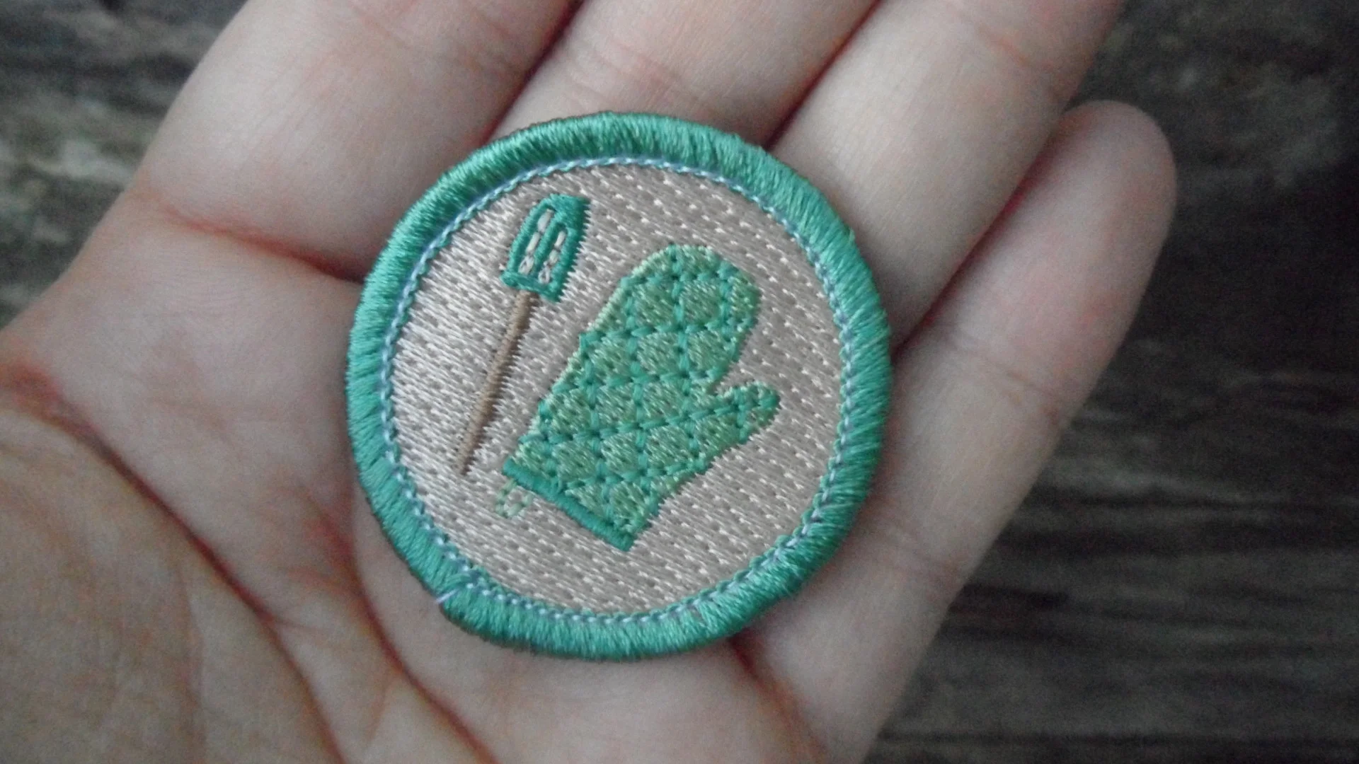 baker badge - scale.JPG