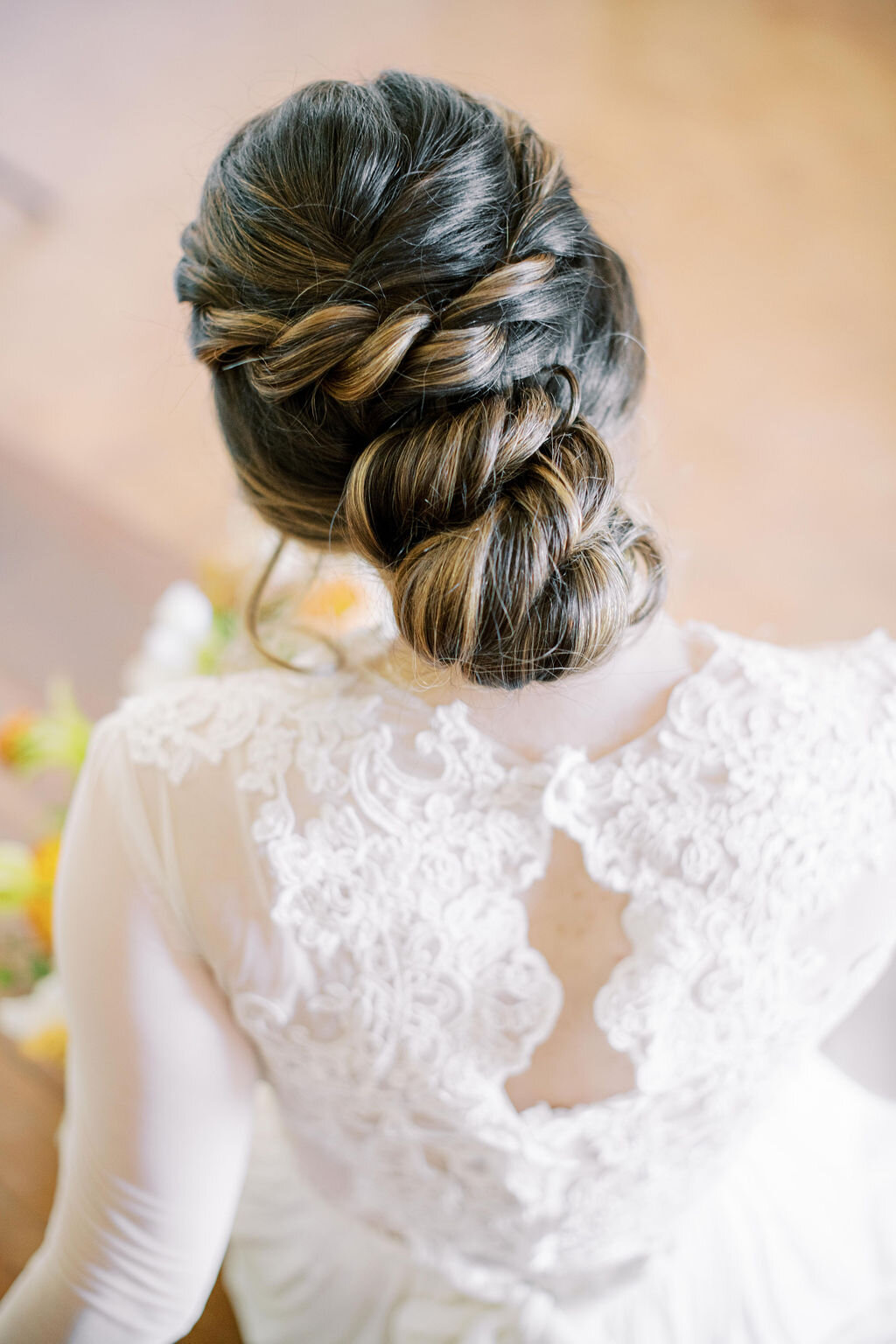 romantic-yellow-wedding-ideas-Kendra-Cates-Photography-02.jpeg