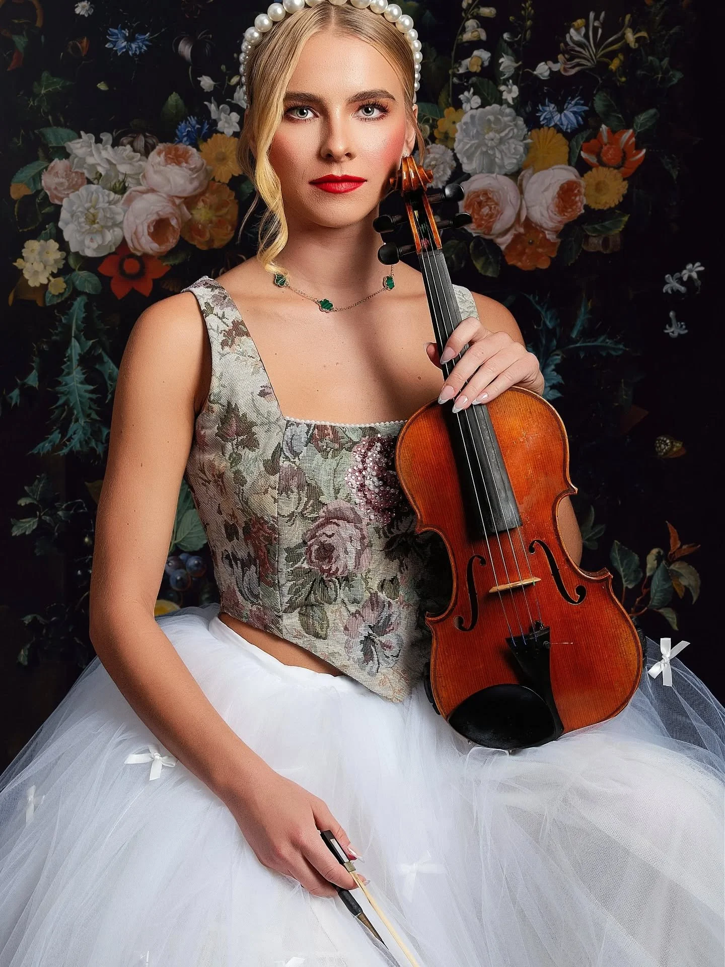 Inspired by the Romantic era 🎻 

Square neck corset &amp; bow ballgown skirt 🪡 

 @rochiani_mua
@patricia.uu
@qnaomy @neverknow.photo