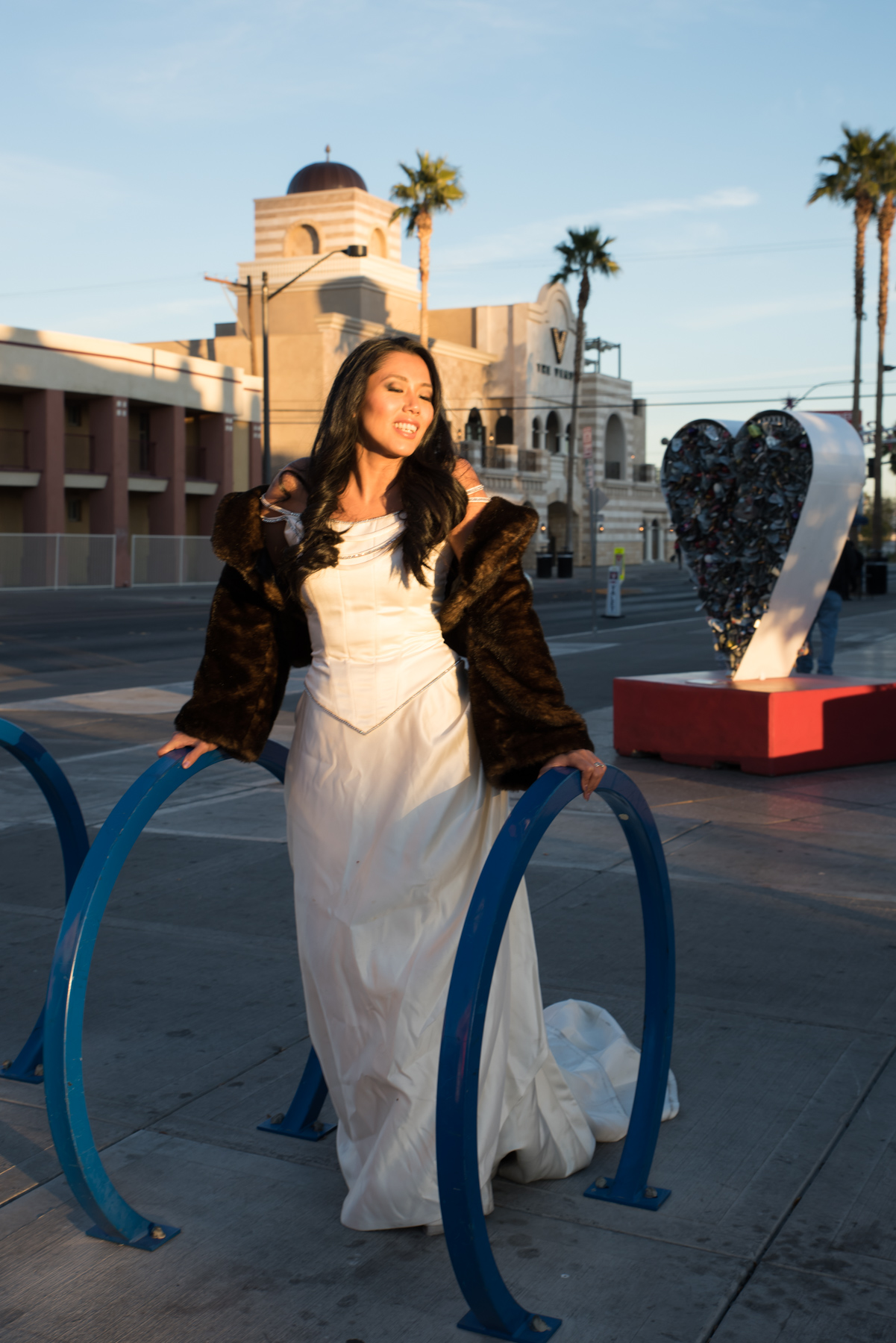 bridal portrait downtown freemont street