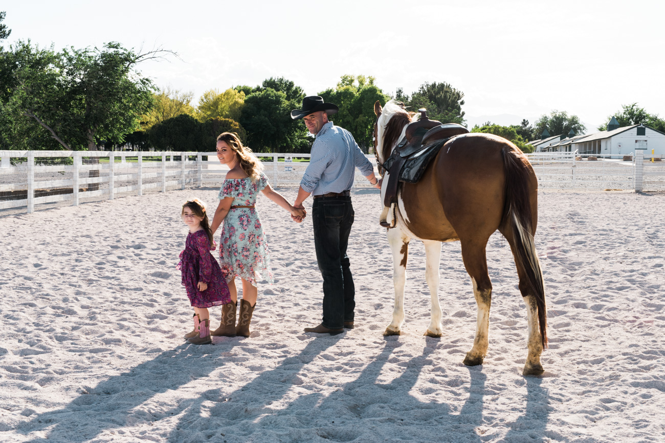 family country session with horses