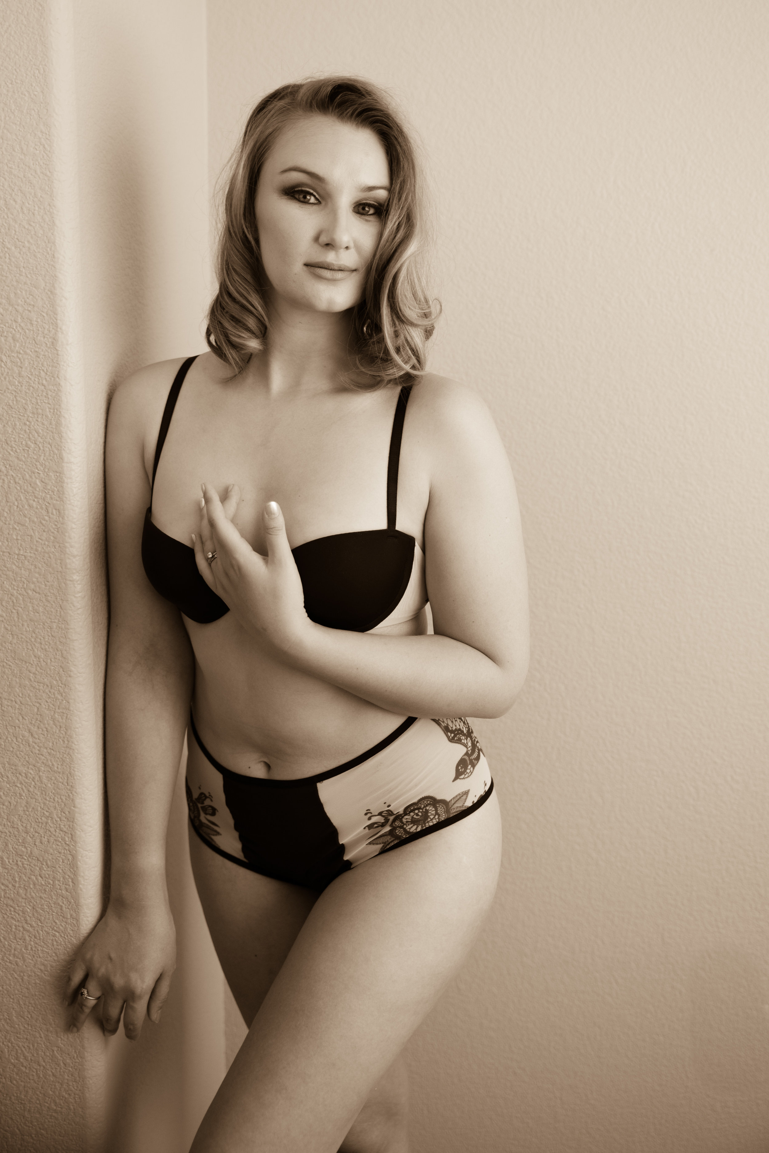 Vintage boudoir photoshoot las vegas 